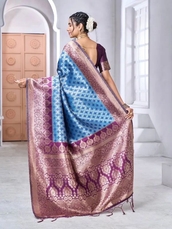 Denouement_Blue_Soft_Banarasi_Silk_Saree_With_Redolent_Blouse_Piece