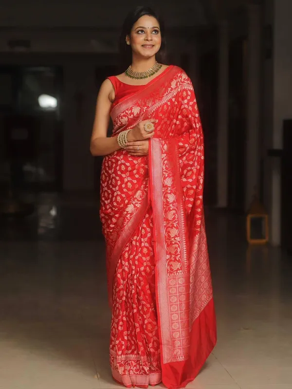 Banarasi_Semi-Silk_Saree_with_Unstiched_Blouse_Piece