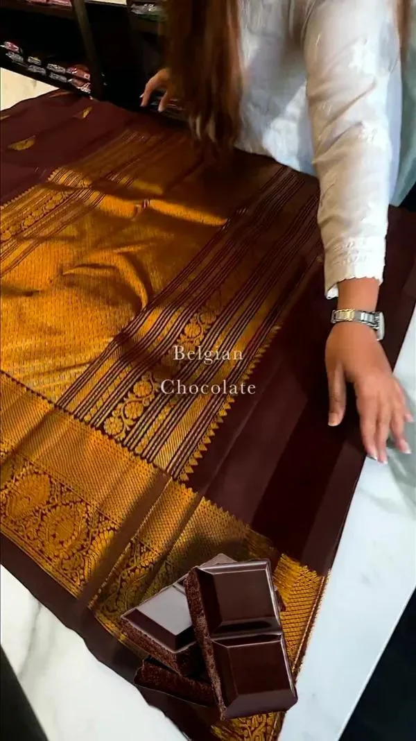 Tremendous_Choclate_Soft_Banarasi_Silk_Saree_With_Supernal_Blouse_Piece