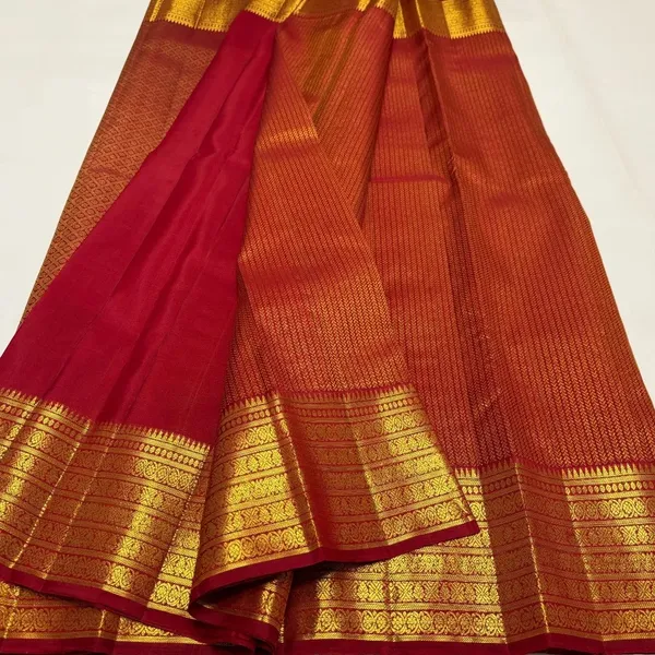 Soft_Banarasi_Lichi_Silk_Saree_with_Unstiched_Blouse_Piece