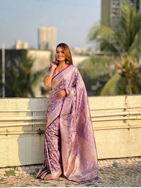 Banarasi_Semi-Silk_Saree_with_Unstiched_Blouse_Piece