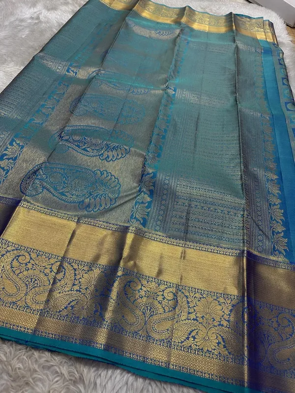 Soft_Banarasi_Lichi_Silk_Saree_with_Unstiched_Blouse_Piece