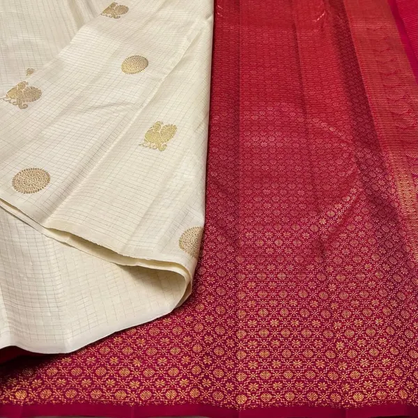 Soft_Banarasi_Lichi_Silk_Saree_with_Unstiched_Blouse_Piece
