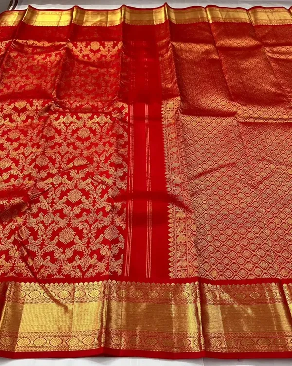 Soft_Banarasi_Lichi_Silk_Saree_with_Unstiched_Blouse_Piece