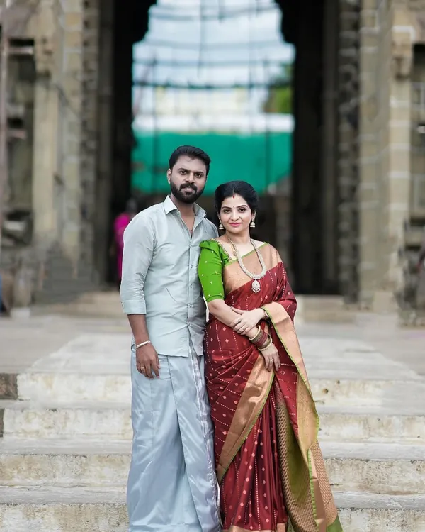 Banarasi_Semi-Silk_Saree_with_Unstiched_Blouse_Piece