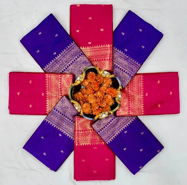 Soft_Lichi_Silk_Saree_with_Unstiched_Blouse_Piece