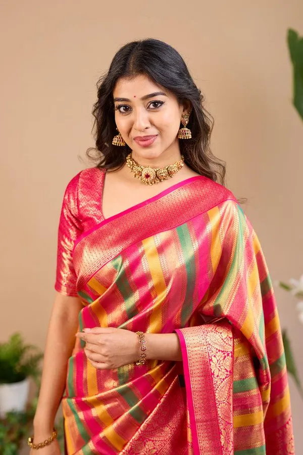 Soft_Banarasi_Lichi_Silk_Saree_with_Unstiched_Blouse_Piece