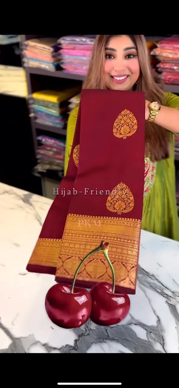Tremendous_Maroon_Soft_Banarasi_Silk_Saree_With_Supernal_Blouse_Piece