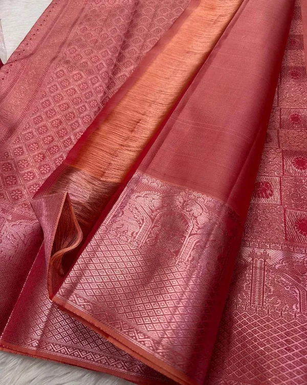 Soft_Banarasi_Lichi_Silk_Saree_with_Unstiched_Blouse_Piece