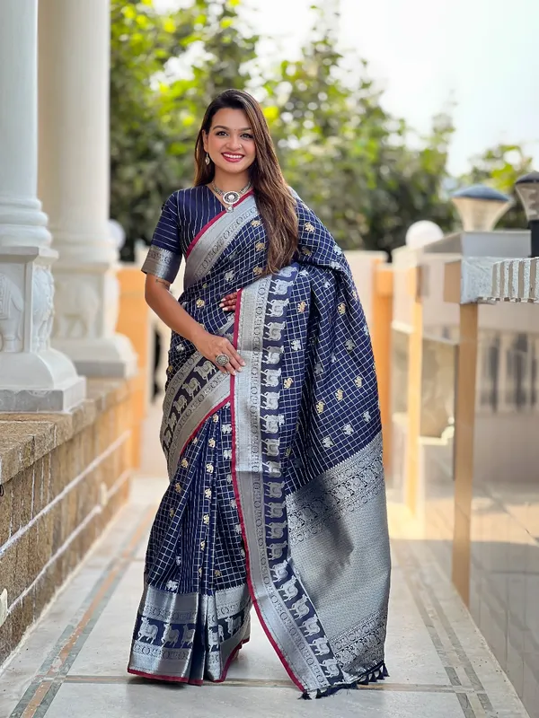 Banarasi_Semi-Silk_Saree_with_Unstiched_Blouse_Piece