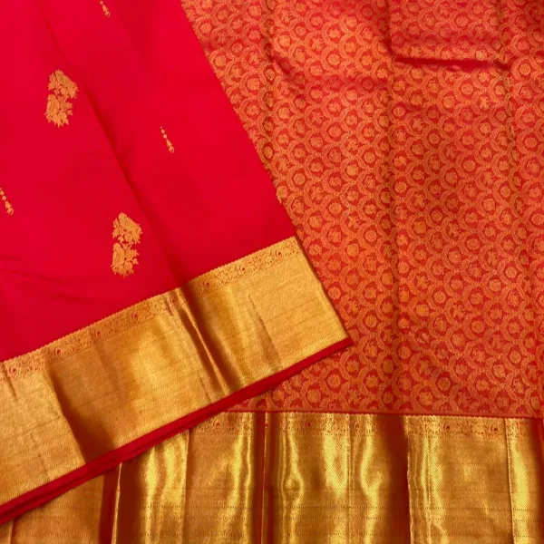 Soft_Banarasi_Lichi_Silk_Saree_with_Unstiched_Blouse_Piece
