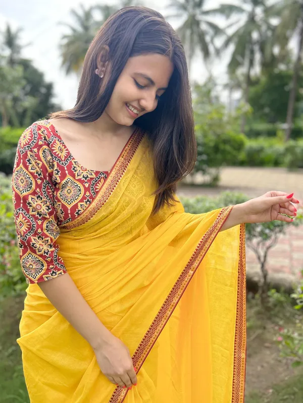 Pure_100%_Mul_Cotton_Saree_With_Unstiched_Blouse_Piece