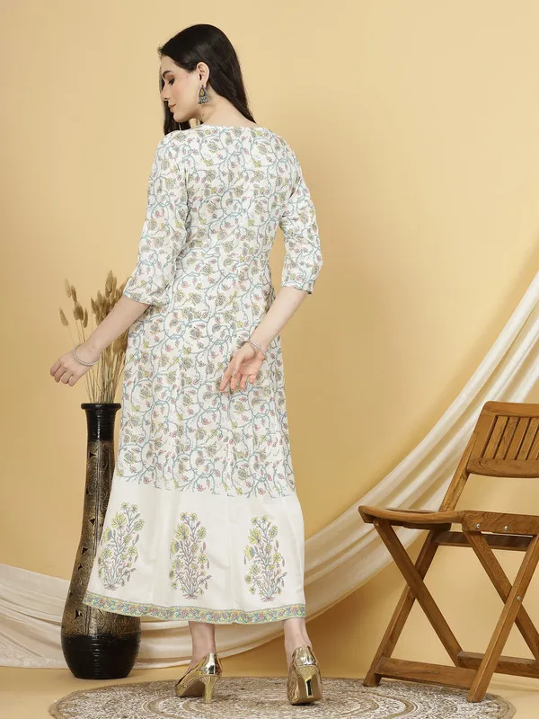 Designer_Kurti_Gowns_for_Fashion_Forward_Women