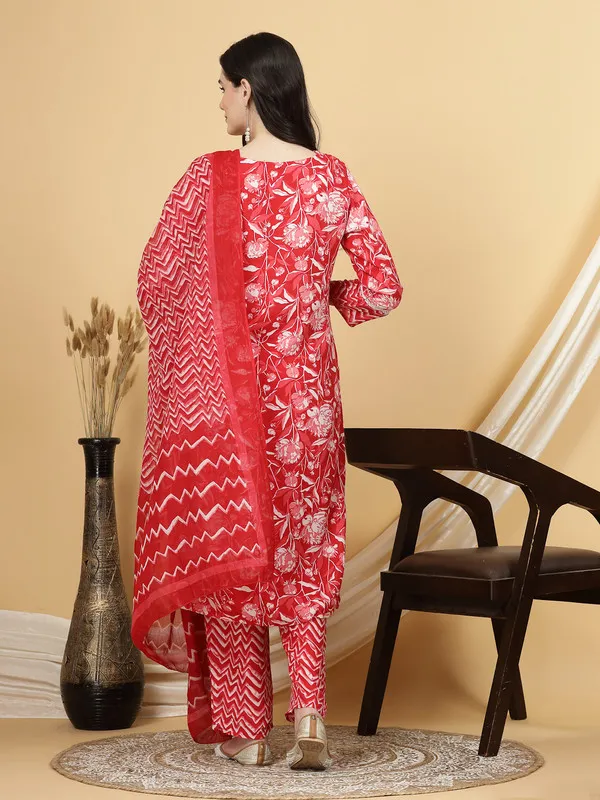 Elegant_Ethnic_Wear_Kurti,_Pant_&_Dupatta_Combo
