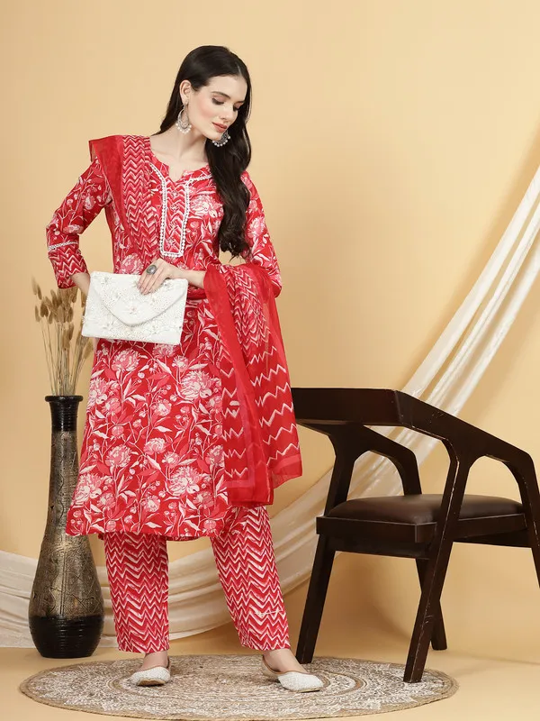 Elegant_Ethnic_Wear_Kurti,_Pant_&_Dupatta_Combo