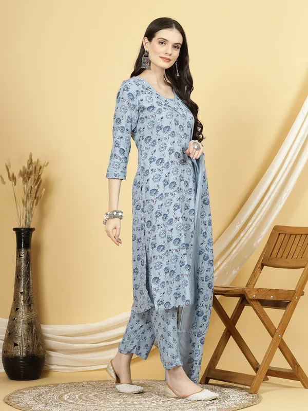 Ethnic_Chic_Kurti,_Pant_&_Dupatta_Set