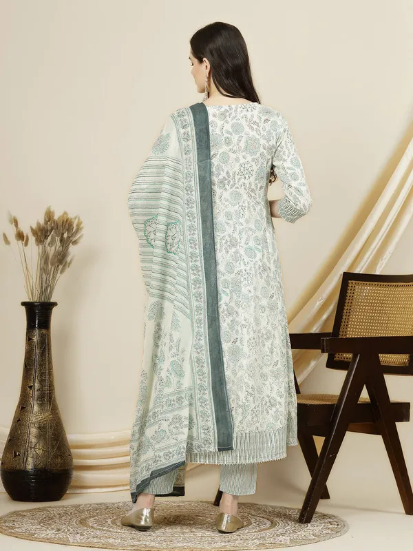 Contemporary_Kurti,_Pant_&_Dupatta_Set