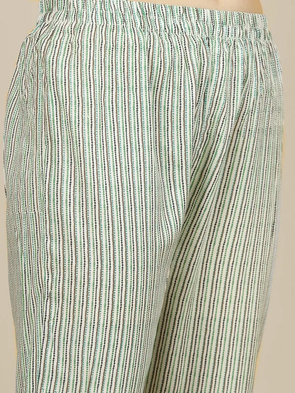 Contemporary_Kurti,_Pant_&_Dupatta_Set