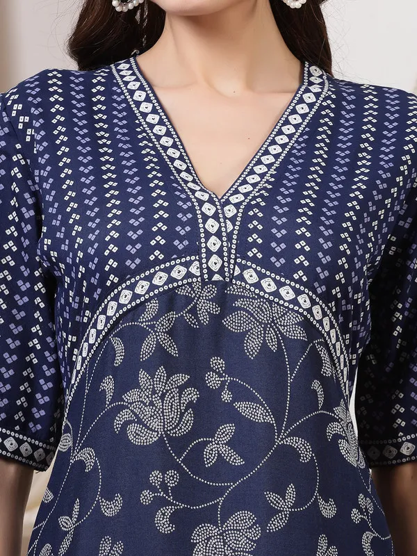 Glamorous_Kurti_Gown_Set_for_Parties