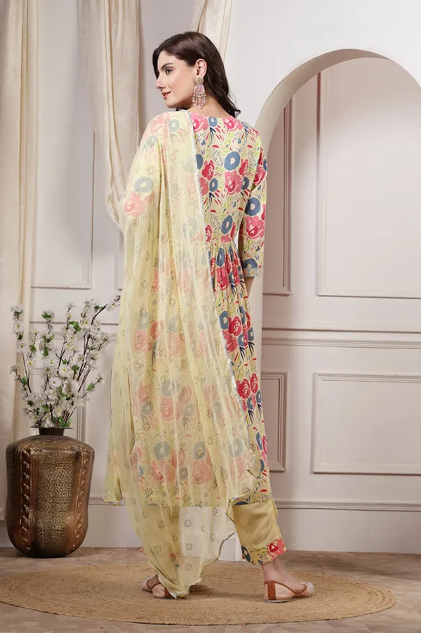 Gorgeous_Kurti,_Pant_&_Dupatta_Set_with_Delicate_Work