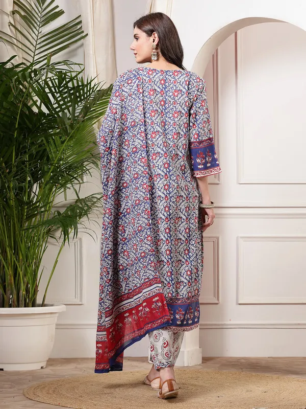 Handcrafted_Kurti,_Pant_&_Dupatta_Set