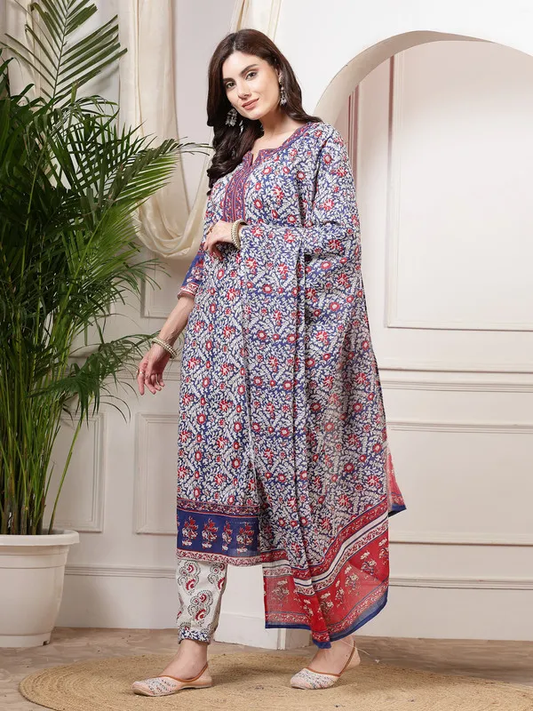 Handcrafted_Kurti,_Pant_&_Dupatta_Set