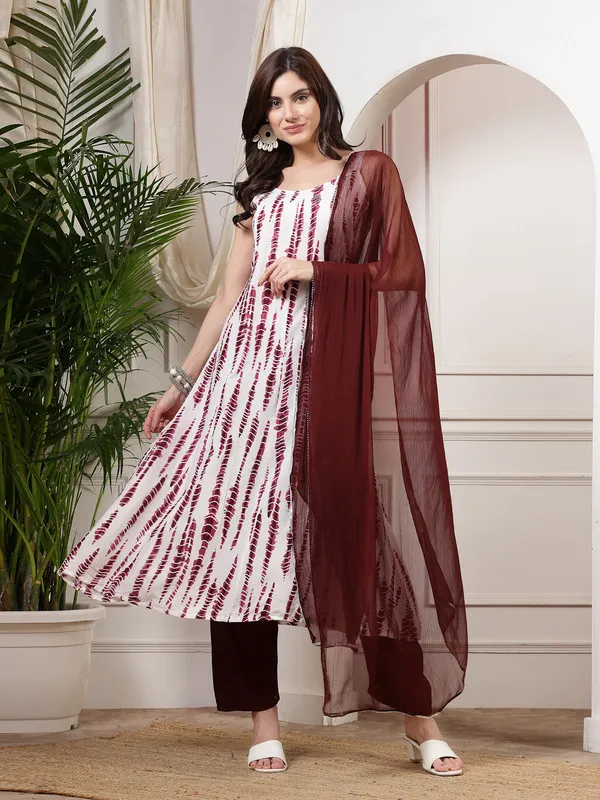 Handwoven_Kurti,_Pant_&_Dupatta_Set