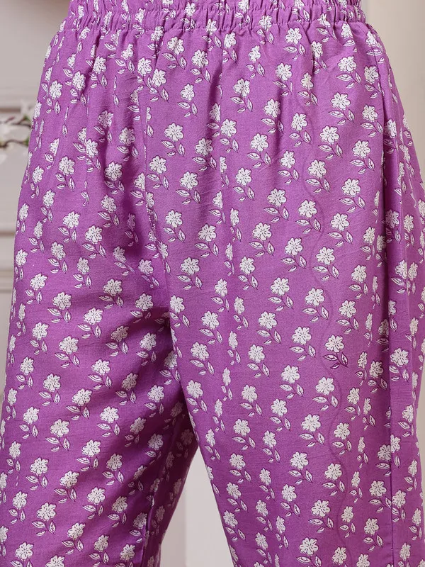 Ethnic_Print_Kurti,_Pant_&_Dupatta_Combo