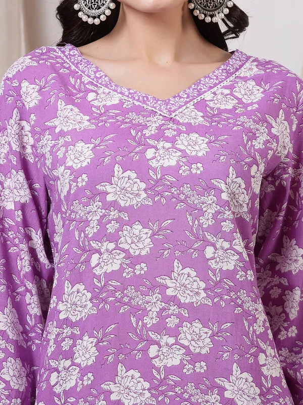 Ethnic_Print_Kurti,_Pant_&_Dupatta_Combo