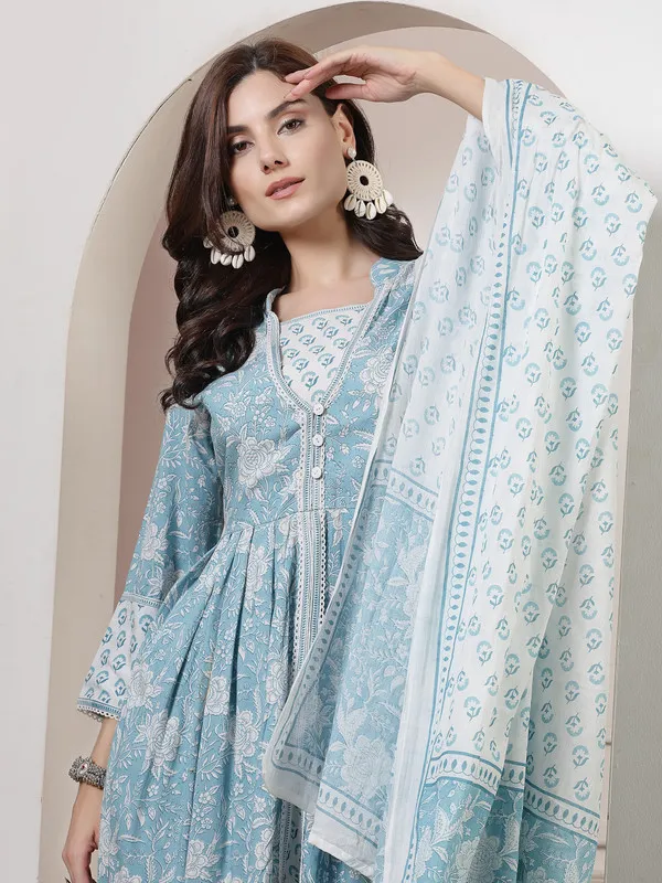 _Evening_Wear_Kurti,_Pant_&_Dupatta_Ensemble