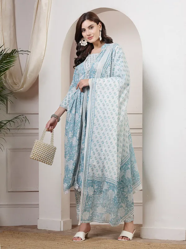 _Evening_Wear_Kurti,_Pant_&_Dupatta_Ensemble