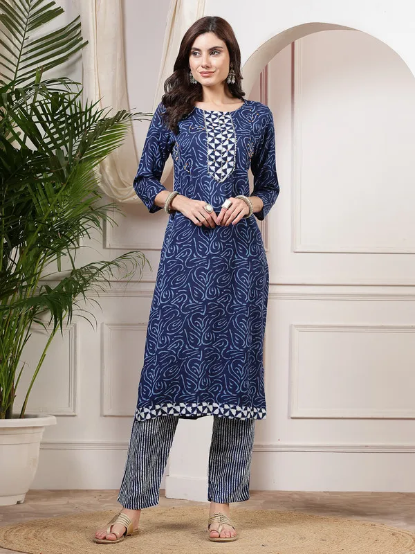 Premium_Quality_Kurti,_Pant_&_Dupatta_Ensemble