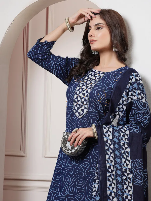 Premium_Quality_Kurti,_Pant_&_Dupatta_Ensemble