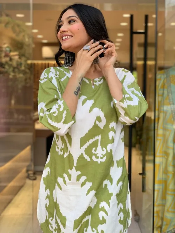Green_Parrot_Rayon_Co-Ord_Set