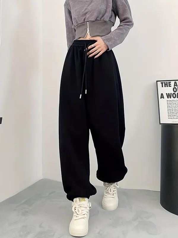 Klowvila_fashion__WOMEN_TRENDY_RECYCELD_COTTON_TERRY_FABRIC_JOGGERS_WITH_ELASTICATED_WAIST_BAND_AND_LEG_OPENING
