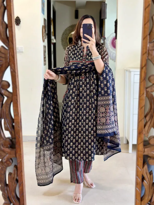 Black_Printed_Cotton_Kurta_Set_with_Striped_Pants