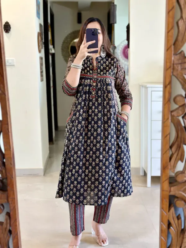 Black_Printed_Cotton_Kurta_Set_with_Striped_Pants