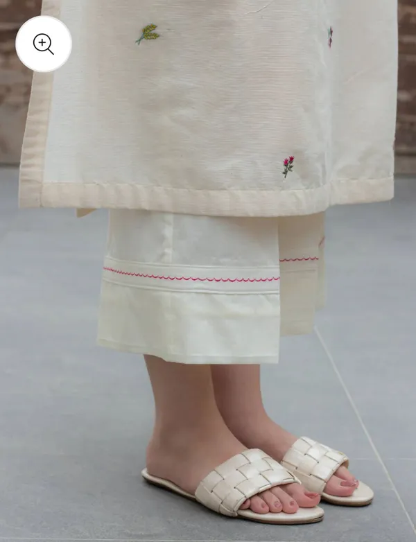Off-White_Embroidered_Kurta_with_Straight_Pants