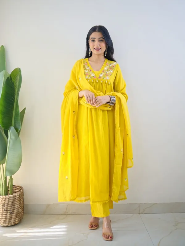 Samya_Yellow_Mul-Cotton_Hand_Embroidered_A-line_Pant_Set