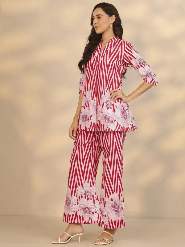 Women's_Pink_Floral_Printed_Co-Ord_Set_with_Wide-Leg_Pants