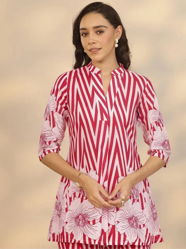 Women's_Pink_Floral_Printed_Co-Ord_Set_with_Wide-Leg_Pants