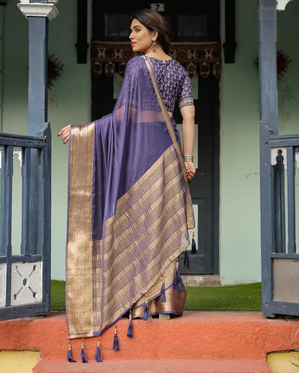 Deep_Violet_Plain_Chiffon_Saree_With_Gold_Zari_Border,_Floral_Printed_Blouse_&_Tassel_Detailing_For_Women