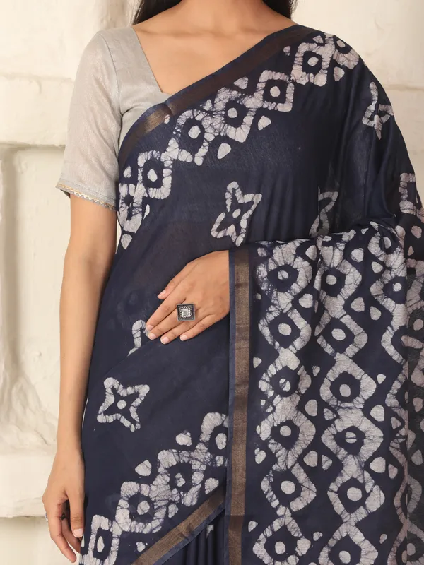 MH_HANDLOOM_Semi_Silk_Batik_Print_Saree_With_Blouse