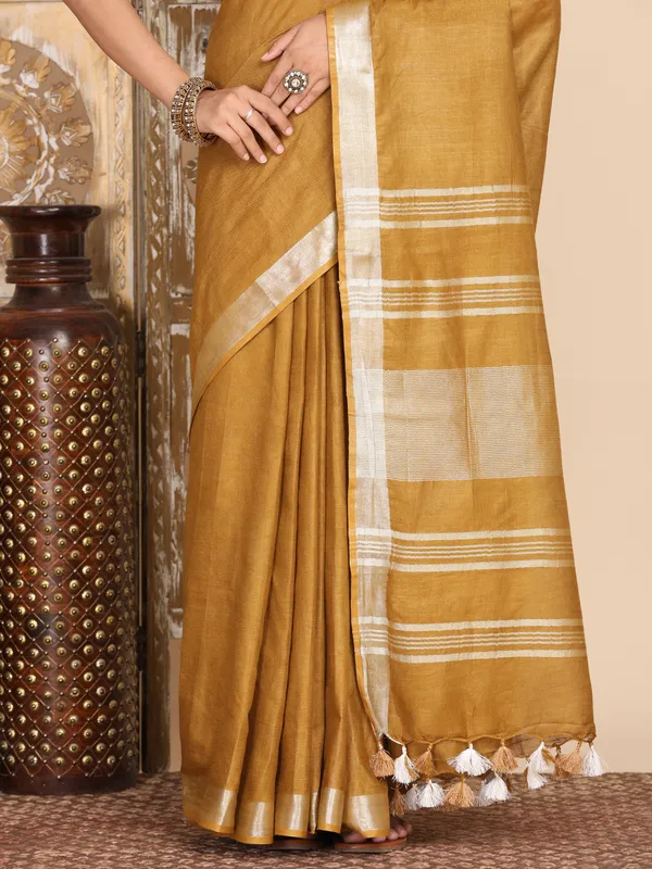 MH_HANDLOOM_WOMEN'S_LINEN_SAREE_WITH_BLOUSE_PIECE