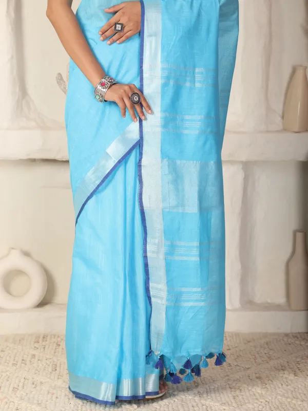 Sky_Blue_Women's_Linen_Slub_Saree_with_Blouse_Piece_for_Every_Occasion