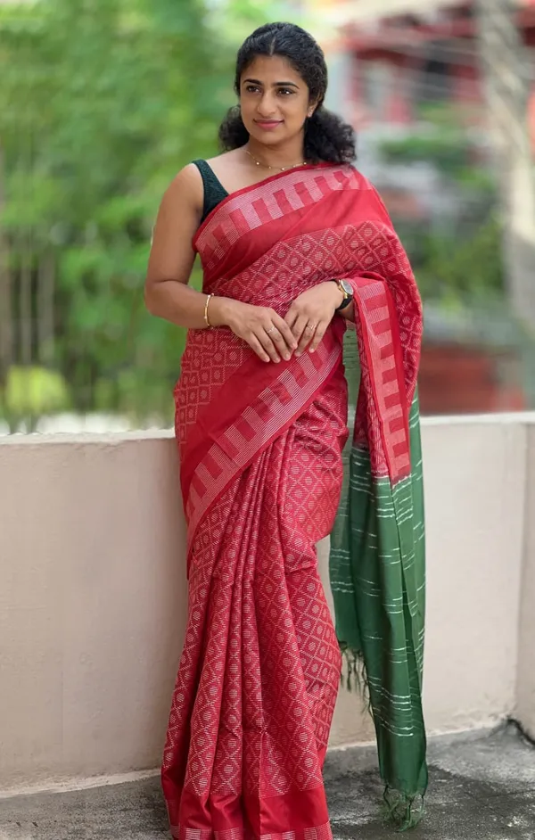 MH_HANDLOOM_WOMEN'S_SEMI_SILK_SAREE_WITH_BLOUSE_PIECE