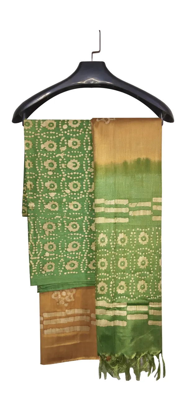 MH_HANDLOOM_Women's_Cotton_Silk_Batik_Print_Unstitched_Salwar_Suits_with_Dupatta