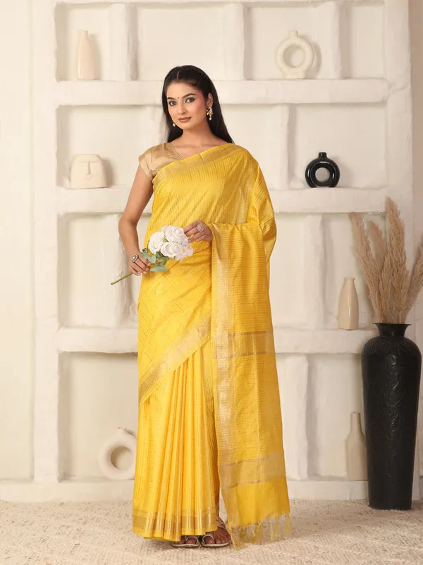 Yellow_Exquisite_Semi_Silk_Sarees_with_Blouse