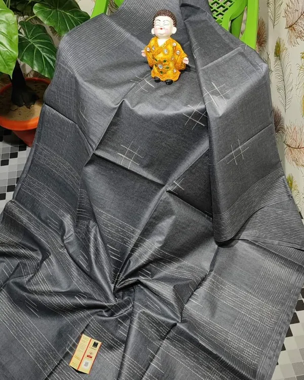 Grey_Exquisite_Semi_Silk_Sarees_with_Blouse