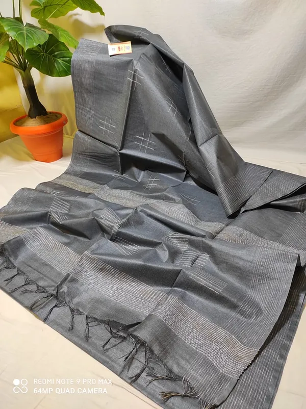 Grey_Exquisite_Semi_Silk_Sarees_with_Blouse